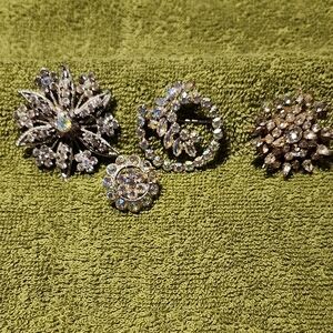 Lot of Four (4) Vintage Rhinestone Brooches Pins - Costume Jewlery